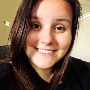 Meet your Posher, Katelyn